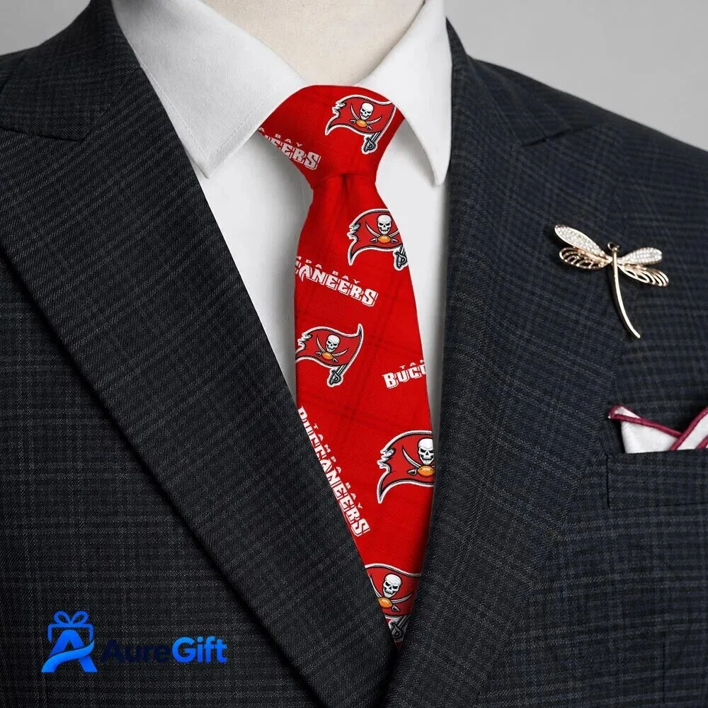 Tampa Bay Buccaneers NFL Team Logo Pattern Red Necktie